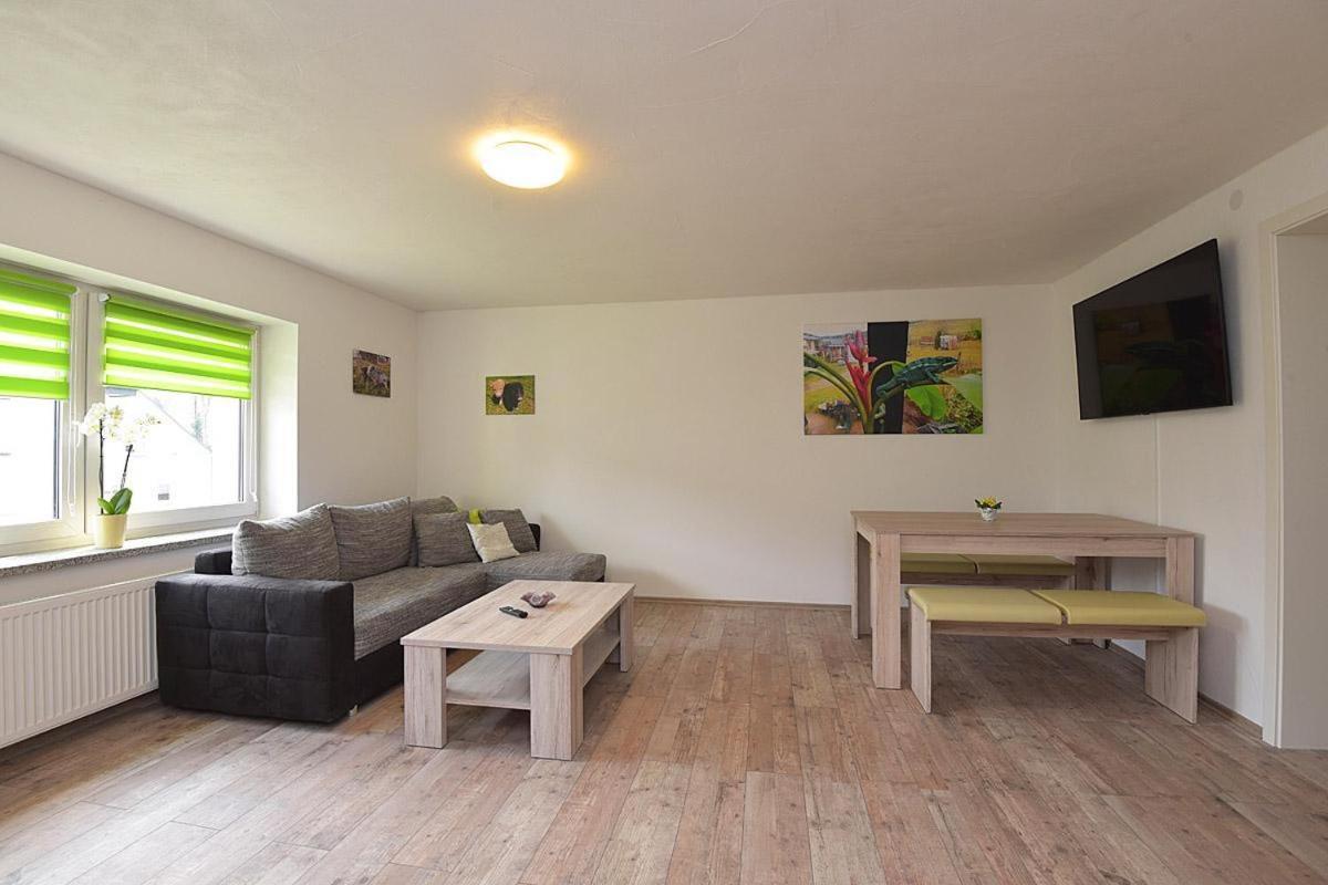 Gasthaus Und Hotel Peterhaensel Spechtsbrunn Pokoj fotografie